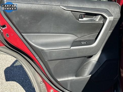 Used 2023 Toyota RAV4 XLE Premium image 17