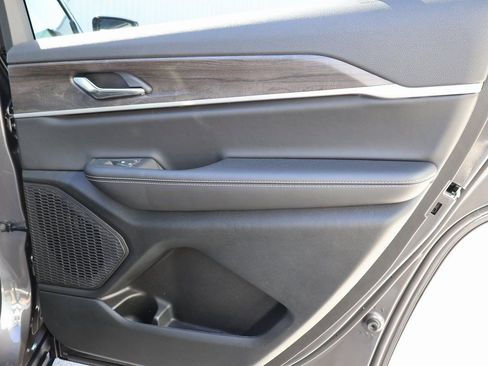 New 2025 Jeep Grand Cherokee L Limited w/ Trailer Tow Package image 11