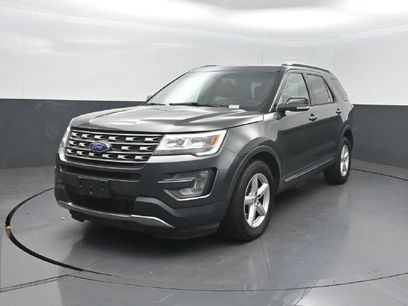 Used 2017 Ford Explorer XLT w/ Equipment Group 202A