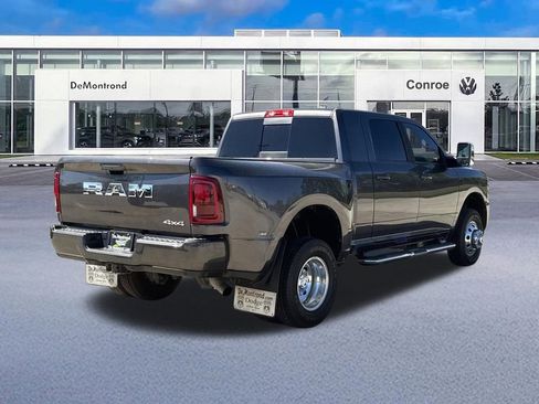 Used 2025 RAM 3500 Laramie AWD/4WD image 5