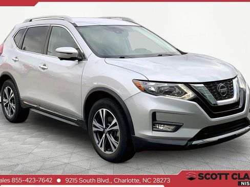 Used 2018 Nissan Rogue SL image 1