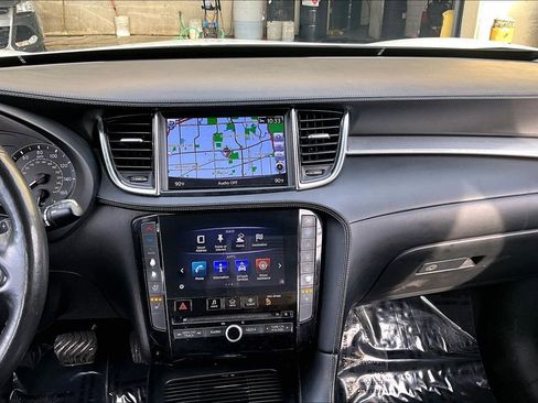 Used 2019 INFINITI QX50 Essential w/ Premium Heat Package image 19