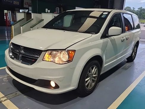 Used 2019 Dodge Grand Caravan SXT FWD image 1