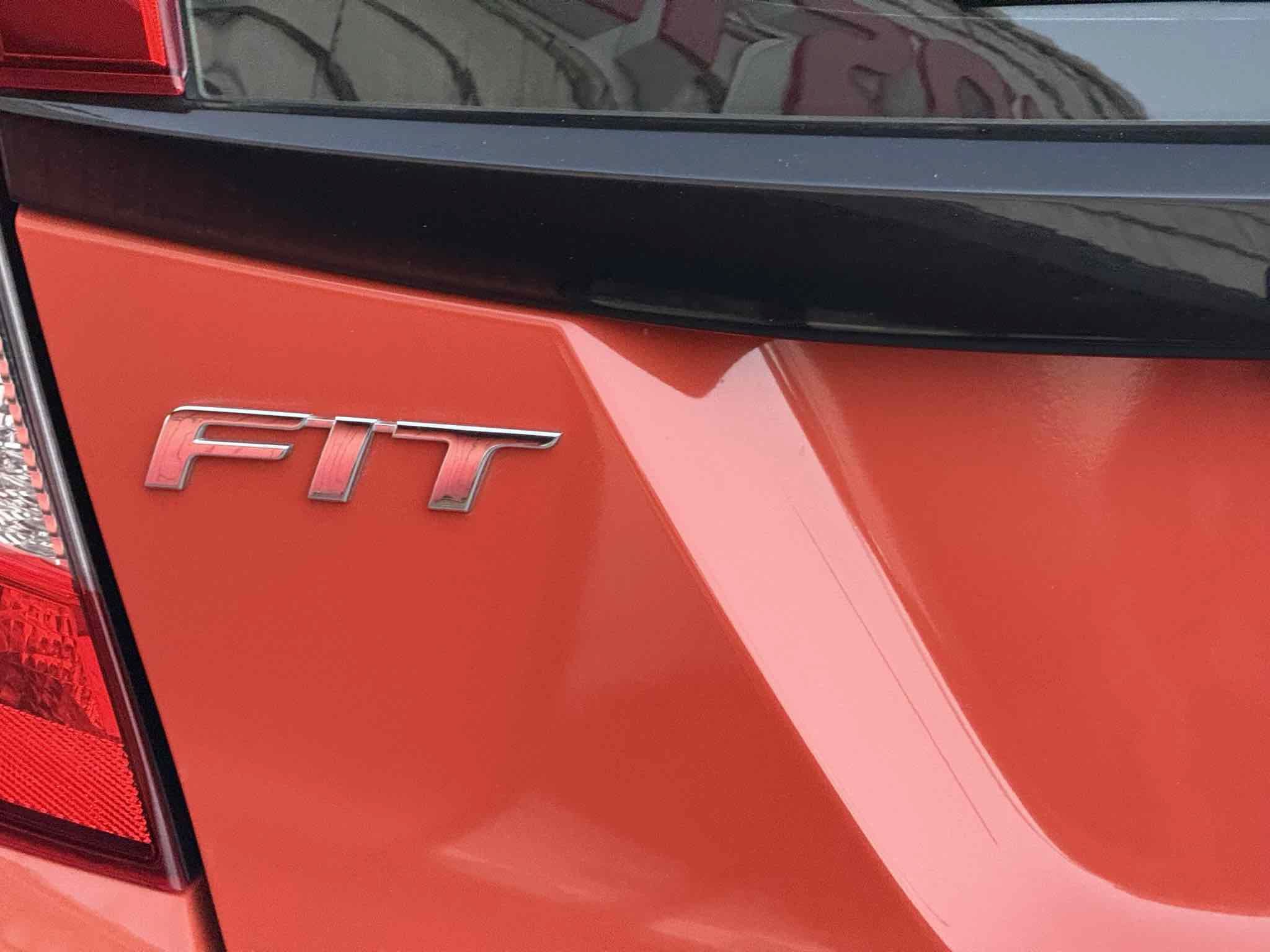 Used 2018 Honda Fit Sport image 34