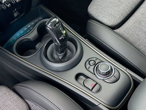 Certified 2024 MINI Cooper Countryman S FWD image 17