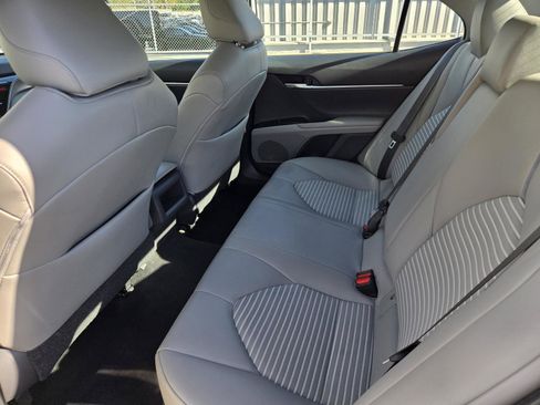 Used 2019 Toyota Camry SE image 24