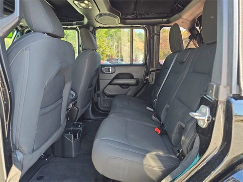 Certified 2022 Jeep Wrangler Unlimited Sahara w/ LED Lighting Group image 13