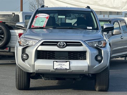 Used 2024 Toyota 4Runner SR5 image 9