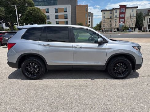 Used 2023 Honda Passport EX-L image 6