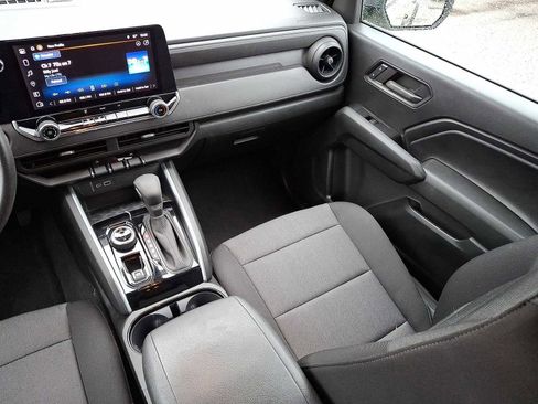 Used 2024 Chevrolet Colorado Trail Boss image 12