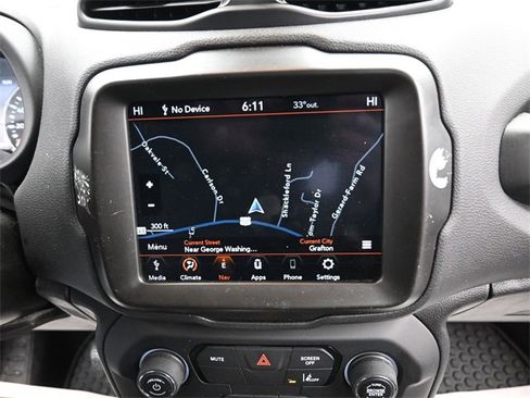 Used 2023 Jeep Renegade Trailhawk image 16