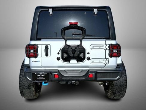 Used 2023 Jeep Wrangler Unlimited Rubicon 4xe w/ Cold Weather Group AWD/4WD image 6