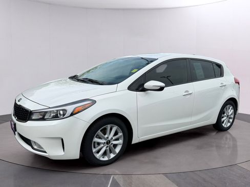Used 2017 Kia Forte LX w/ Option Group 020 image 1