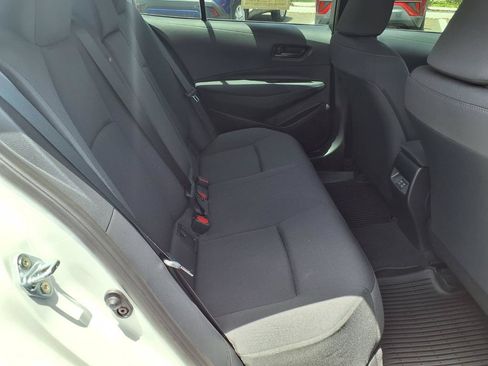 Used 2025 Toyota Corolla LE FWD image 15