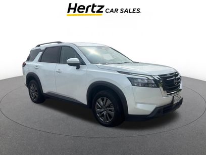 Used 2025 Nissan Pathfinder SV