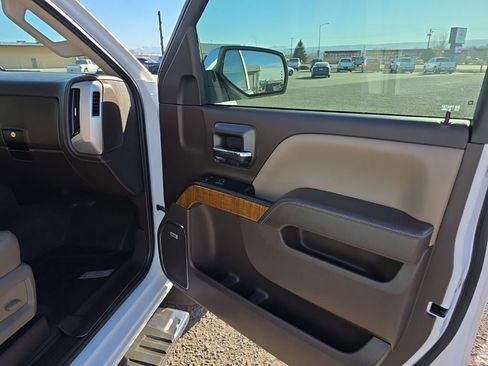 Used 2018 GMC Sierra 1500 SLT AWD/4WD image 32
