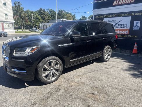 Used 2018 Lincoln Navigator Reserve w/ Technology Package AWD/4WD image 6