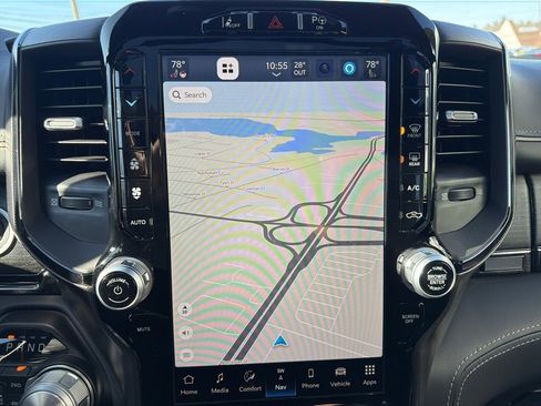 Used 2024 RAM 1500 Limited image 13