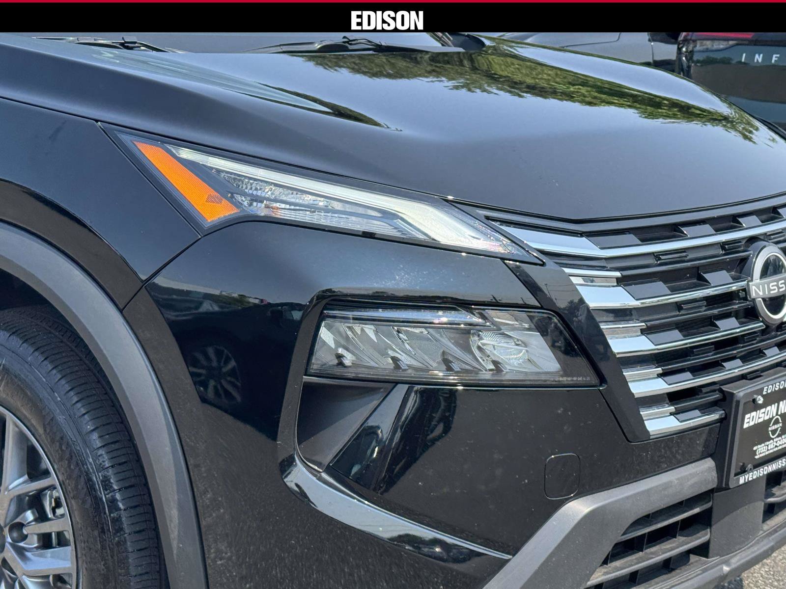 Used 2026 Nissan Rogue S AWD/4WD image 7