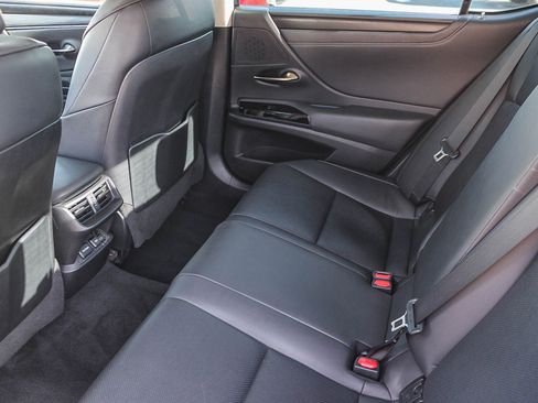 Used 2022 Lexus ES 300h ES 300h image 19