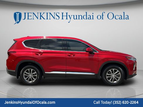 Used 2020 Hyundai Santa Fe SEL FWD image 2