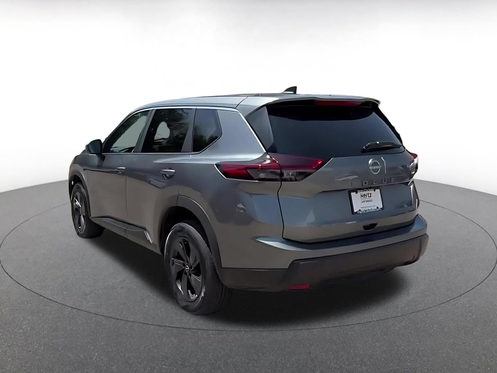 Used 2026 Nissan Rogue SV AWD/4WD image 10