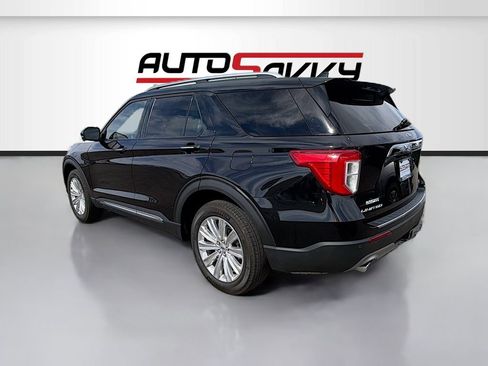 Used 2023 Ford Explorer Limited w/ Limited Technology Package AWD/4WD image 5