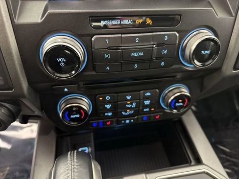 Used 2018 Ford F150 Raptor w/ Equipment Group 802A Luxury AWD/4WD image 10