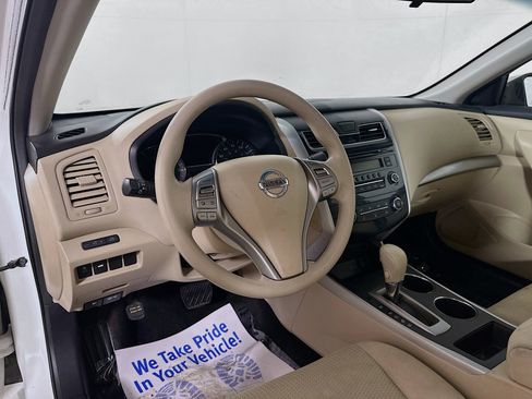 Used 2015 Nissan Altima 2.5 S w/ Power Driver Seat Package FWD image 9