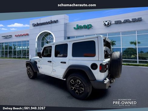 Used 2022 Jeep Wrangler Unlimited Sport w/ Sun And Sound Package AWD/4WD image 5