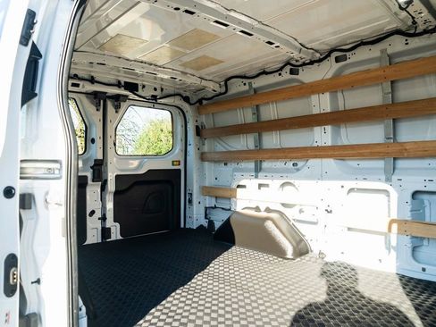 Used 2023 Ford Transit 250 Low Roof w/ Exterior Upgrade Package RWD image 9