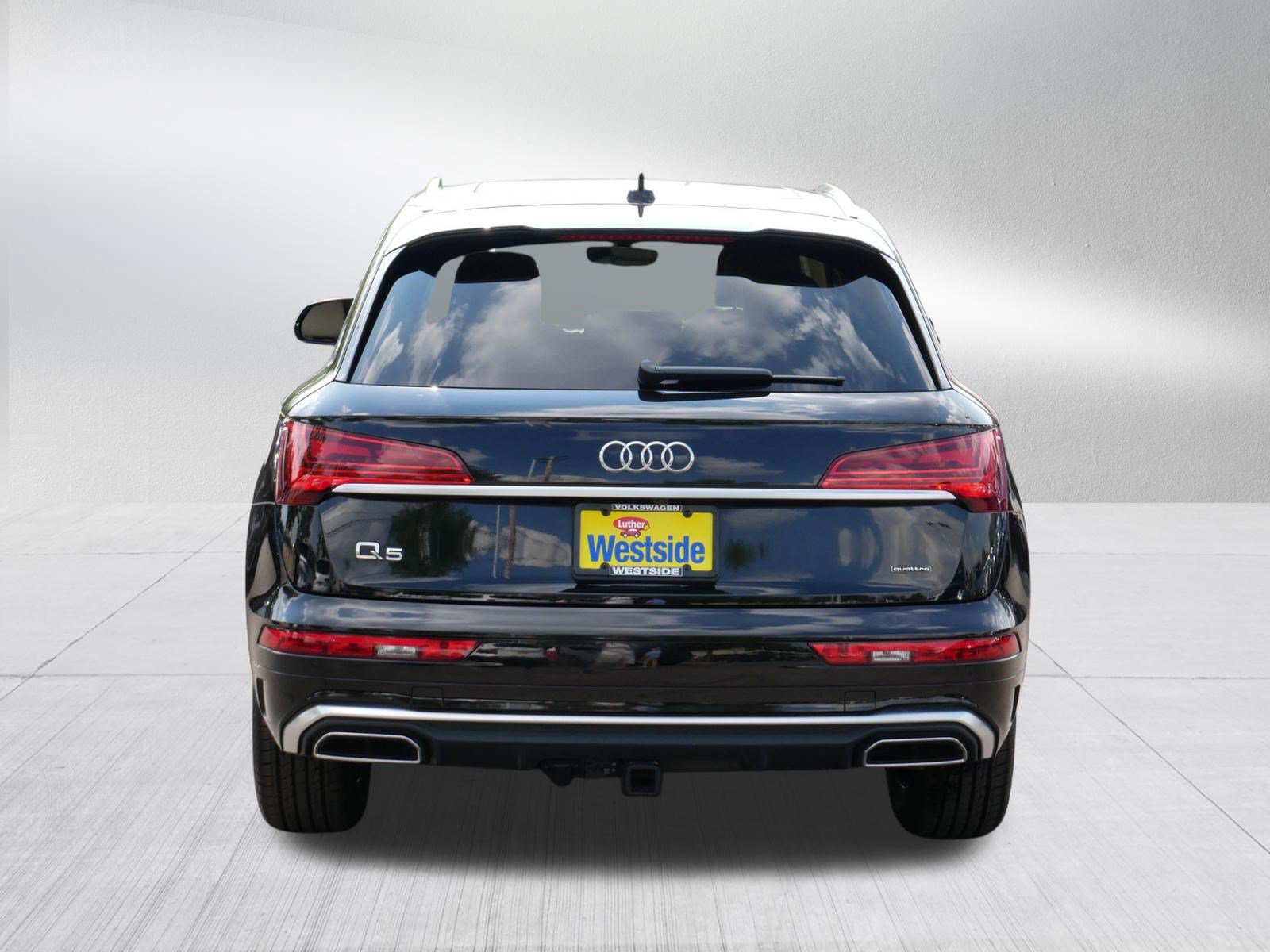 Used 2023 Audi Q5 2.0T Prestige w/ Prestige Package AWD/4WD image 6