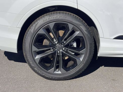 New 2026 Audi Q7 3.0T Premium Plus image 9