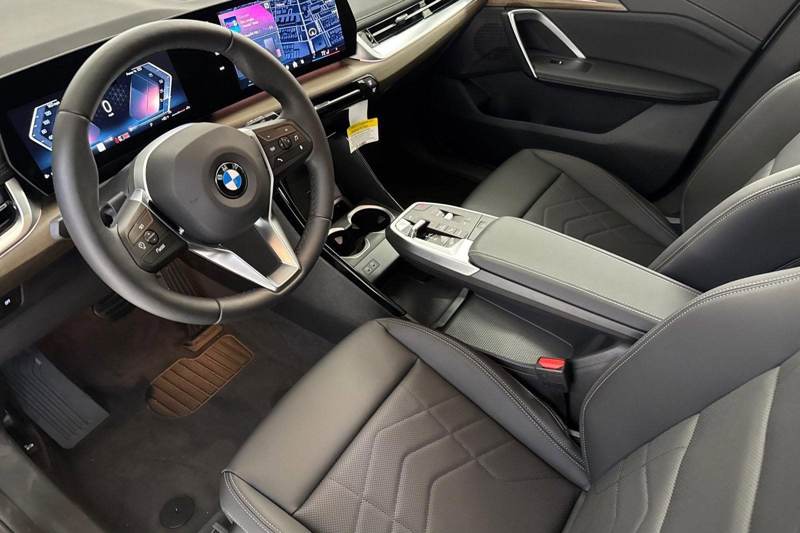 Used 2026 BMW X1 xDrive28i w/ Convenience Package AWD/4WD image 4