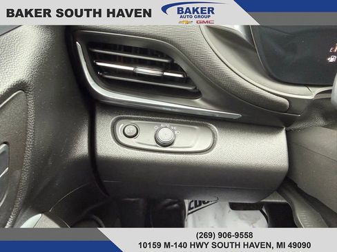 Used 2024 Buick Envista Preferred w/ Convenience II Package image 18