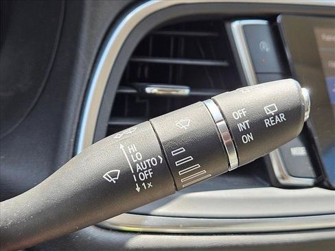 Used 2023 Buick Enclave Avenir w/ Avenir Technology Package FWD image 23