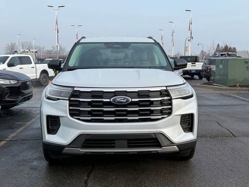 New 2026 Ford Explorer Active image 2