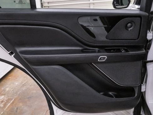 Used 2022 Lincoln Aviator Reserve w/ Elements Package Plus RWD image 29