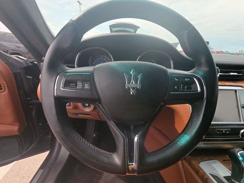 Used 2015 Maserati Quattroporte S Q4 AWD/4WD image 10