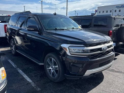 Certified 2023 Ford Expedition XLT AWD/4WD image 2