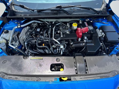 Certified 2025 Nissan Sentra SR FWD image 35