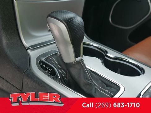 Used 2016 Jeep Grand Cherokee SRT AWD/4WD image 34