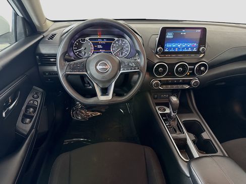Used 2024 Nissan Sentra SV FWD image 17