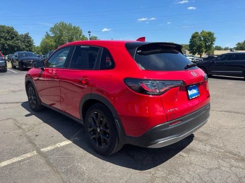 Used 2024 Honda HR-V Sport image 4