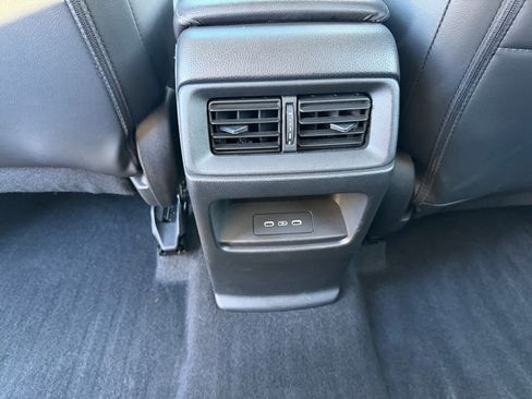 Used 2024 Honda CR-V EX-L image 12