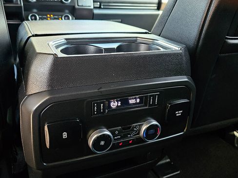 Used 2021 Ford Expedition Limited image 20