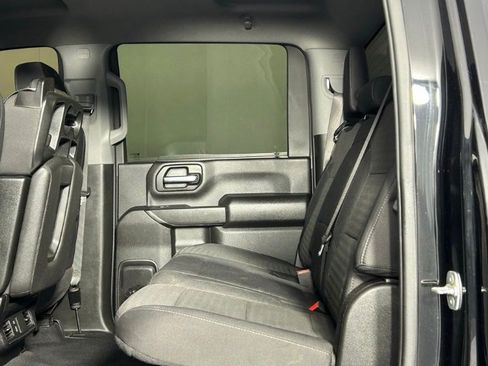 Used 2025 Chevrolet Silverado 2500 Custom w/ Custom Value Package AWD/4WD image 4