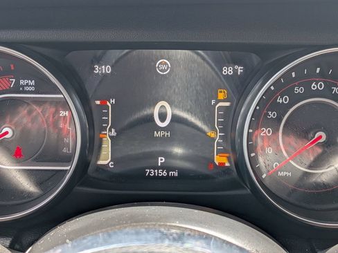 Used 2020 Jeep Wrangler Unlimited Rubicon w/ Quick Order Package 28Y Recon AWD/4WD image 23