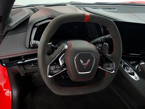 Used 2025 Chevrolet Corvette Stingray Premium Cpe w/ Stealth Interior Trim Package RWD image 18
