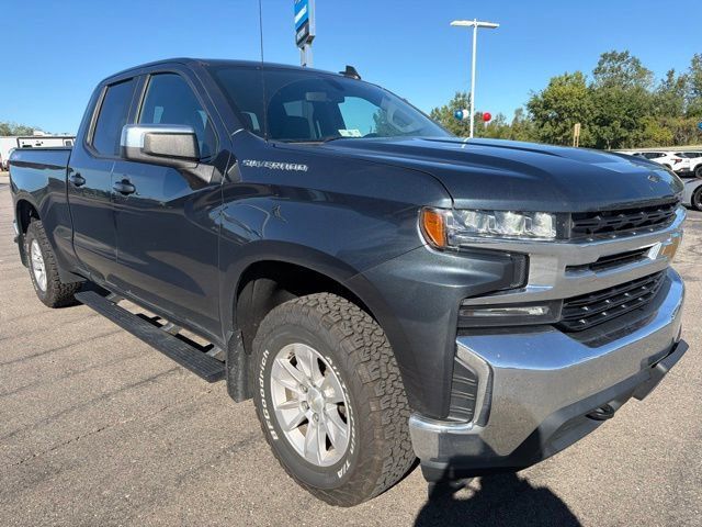 Used 2020 Chevrolet Silverado 1500 LT w/ All-Star Edition AWD/4WD image 4